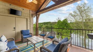 Condo, Multiple Beds, Balcony (Penthouse Eagle View) | View from room