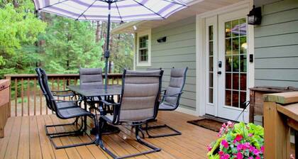 Family Friendly Home Near Trails & Live Music 3 Bedroom