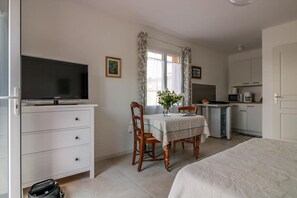 1 chambre, fer et planche Ă repasser, Wi-Fi