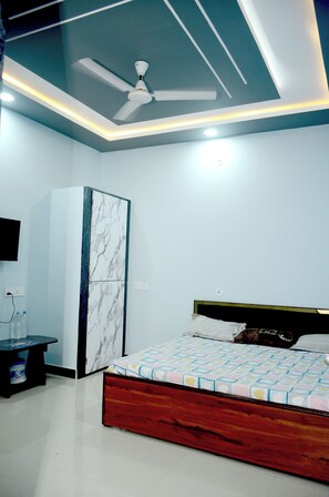 Deluxe Room, Air conditioning | Free WiFi