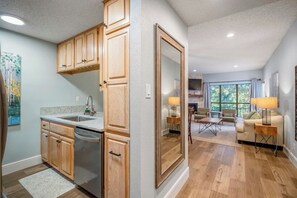 Interior - Camp Warnecke B111- Waters Edge - Stunning Remodel (New Braunfels)