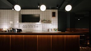 酒吧（店内）