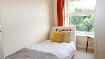 3 bedrooms, individually decorated, individually furnished, free WiFi