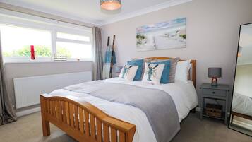 3 bedrooms, individually decorated, individually furnished, free WiFi