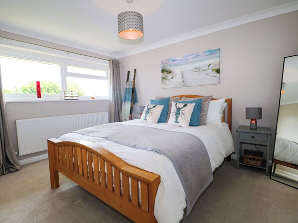 3 bedrooms, individually decorated, individually furnished, free WiFi