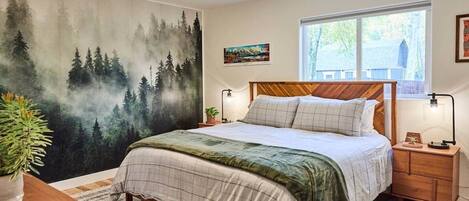 3 bedrooms, iron/ironing board, travel cot, free WiFi
