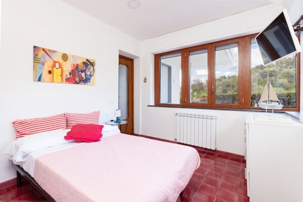 Villa | 6 bedrooms, individually furnished, iron/ironing board
