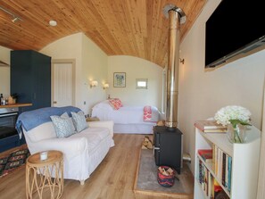 1 Schlafzimmer, individuell dekoriert, individuell eingerichtet