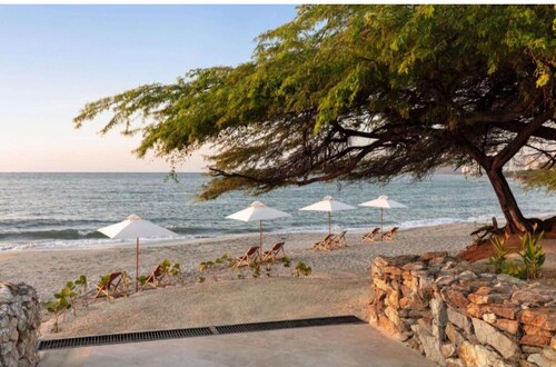 Cozy 1-bedroom apartment with Private Beach in Santa Marta