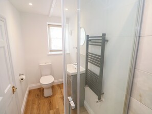 Shower - Rockpools, 23 Carncrows Street (St Ives)