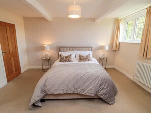 3 habitaciones, decoración personalizada y muebles diferentes