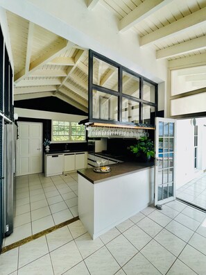 Fridge, microwave - La Pura Vista Resort (Kralendijk)