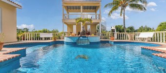 La Pura Vista Resort