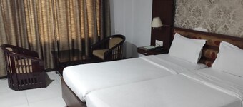 Airport City Hotel