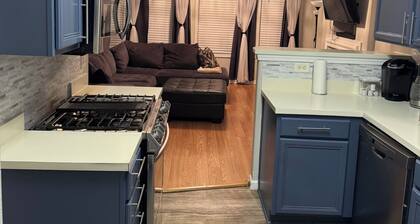 Charming 2-bedroom house with WiFi, AC near UNCC