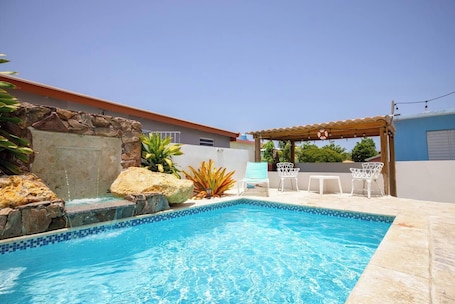 Outdoor pool. R&V Combate Beach House, 2nd Floor with Pool