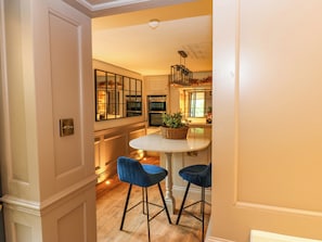 Dining - White House (Durham)