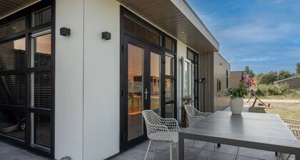 Brand new and beautiful chalet for rent in Molenschot on quiet park