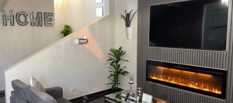 Casco Historico Downtown townhome with WiFi, AC in fabulous Comayagua