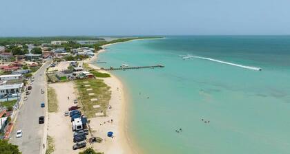 R&V Combate Beach House for 12 with Private Pool