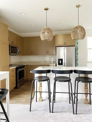 Microwave, oven, stovetop, dishwasher