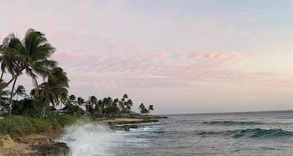 Spacious 4-bedroom house 5 minutes from beach