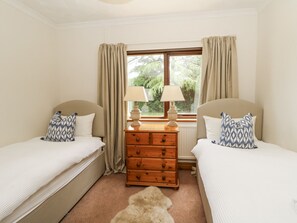 3 bedrooms, individually decorated, individually furnished, free WiFi