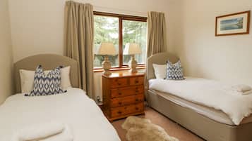 3 bedrooms, individually decorated, individually furnished, free WiFi