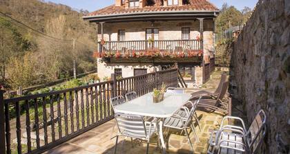 RURAL HOUSE LA BÁRCENA SAJA