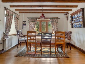 Dining - Pass the Keys | Stunning 4 Bed Barn Conversion | Hot Tub (Finsthwaite)