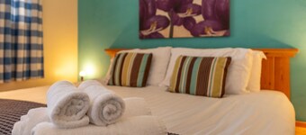 Pass the Keys | Cosy Spacious Garden House