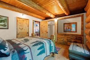 3 bedrooms, desk, free WiFi, bed sheets