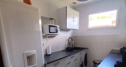 Quiet apartment at the foot of the Luberon