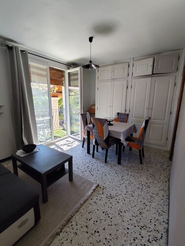 Quiet apartment at the foot of the Luberon