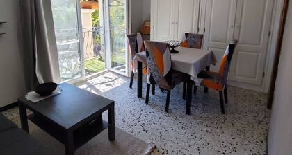 Quiet apartment at the foot of the Luberon