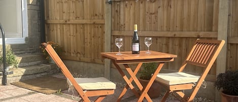 Cottage | Outdoor dining