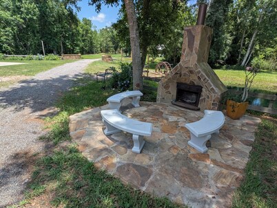 Rustic Pines Ranch Cozy Camper