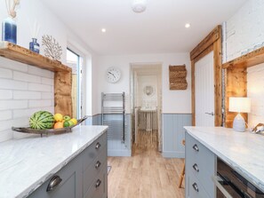 Cottage | Dapur peribadi | Mesin basuh pinggan mangkuk 