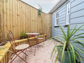 Cottage | Outdoor dining