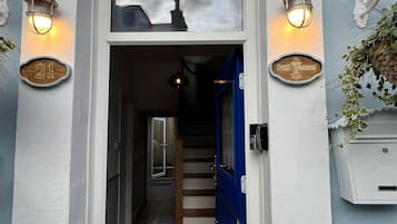 Cottage | Exterior detail