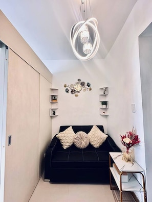 Living area - Paradise Staycation At South! (Las Pinas)