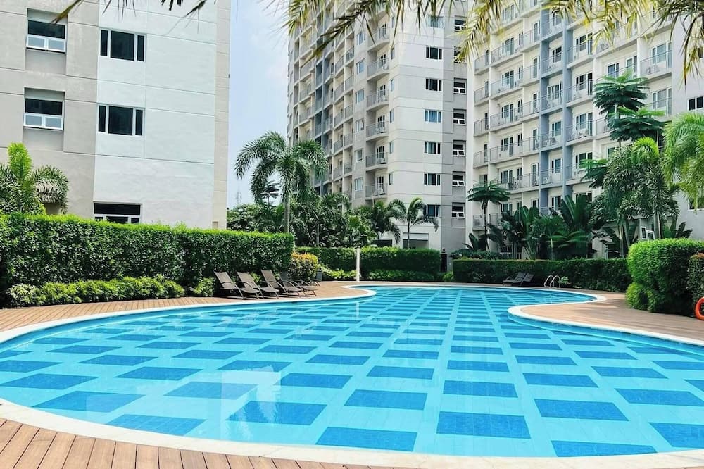 Paradise Staycation At South!