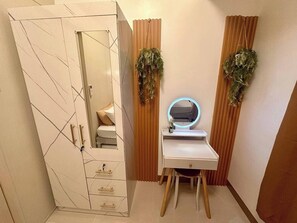 2 bedrooms - Paradise Staycation At South! (Las Pinas)
