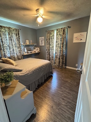 3 bedrooms, WiFi, bed sheets