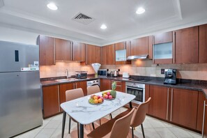Shared kitchen facilities - Teremok Holiday Homes (Dubai)