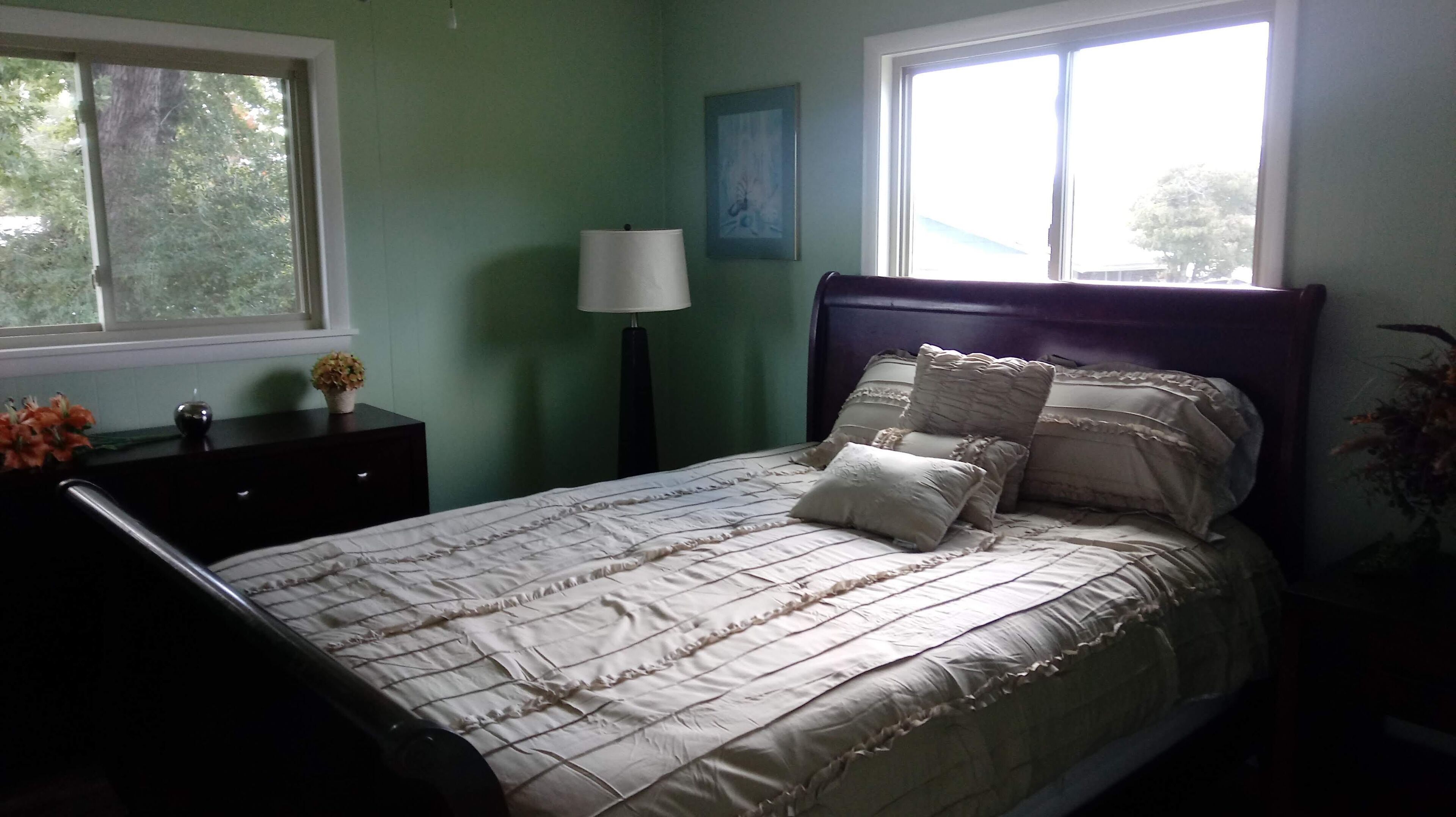 3 makuuhuonetta, silitysrauta/-lauta, Wi-Fi, vuodevaatteet