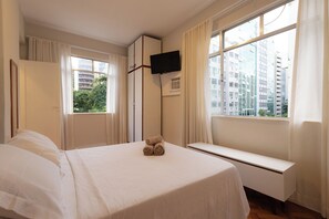 Apartment | Free WiFi, bed sheets - SUH Copacabana 111 Plus Apartment (Rio de Janeiro)