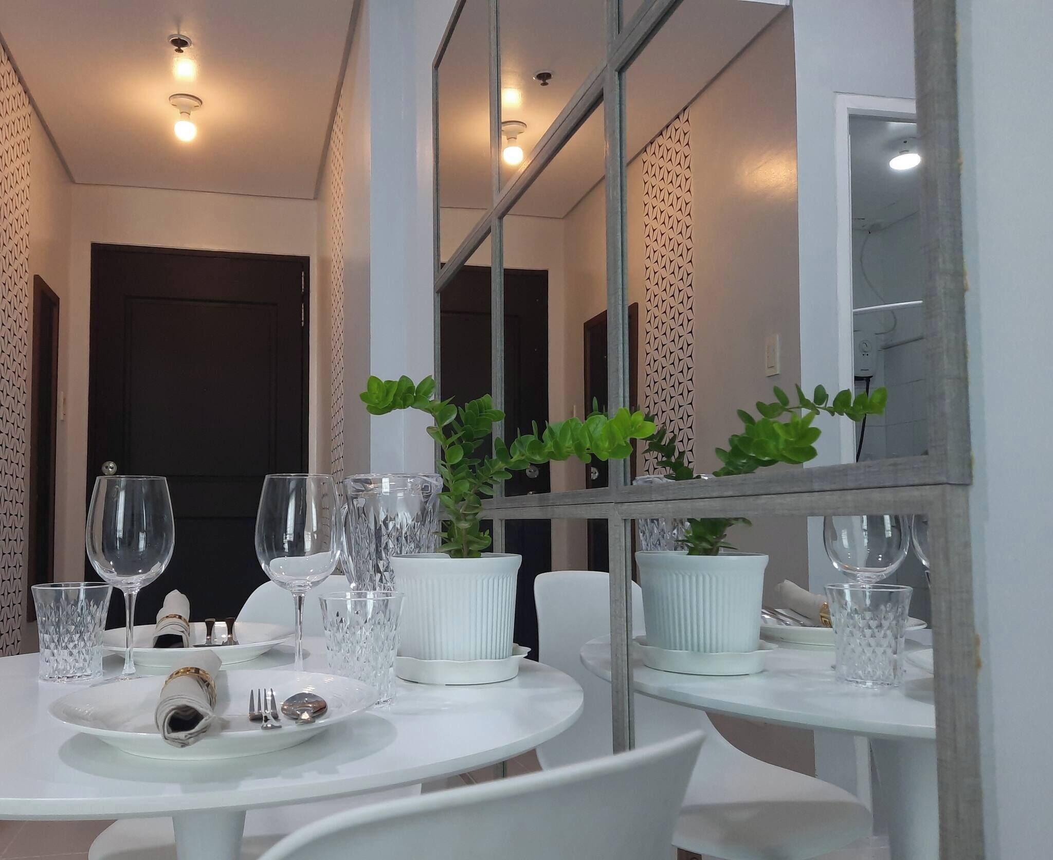 Bloc d'apartaments, 1 dormitori, pati, vistes a la ciutat | Menjador