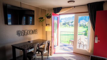 Deluxe Suite, 1 King Bed with Sofa bed, Kitchenette | In-room safe, iron/ironing board, free WiFi, bed sheets