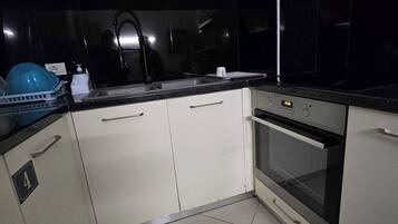 Dormitorio condiviso, 1 camera da letto, fumatori, balcone | Interni